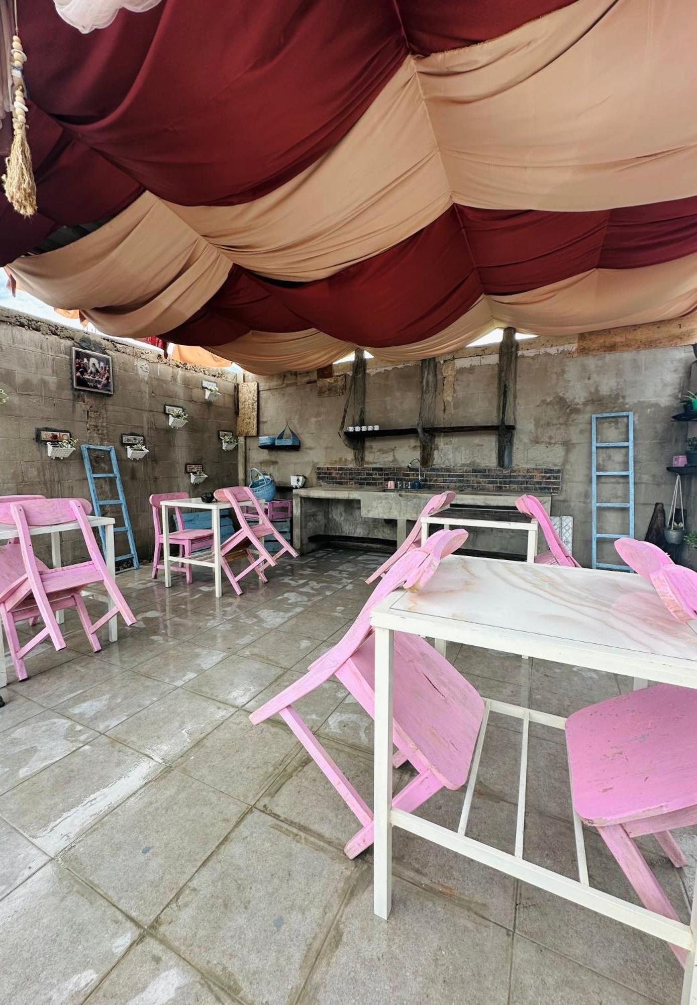 D'Flora Homestay 纳闽巴霍 外观 照片
