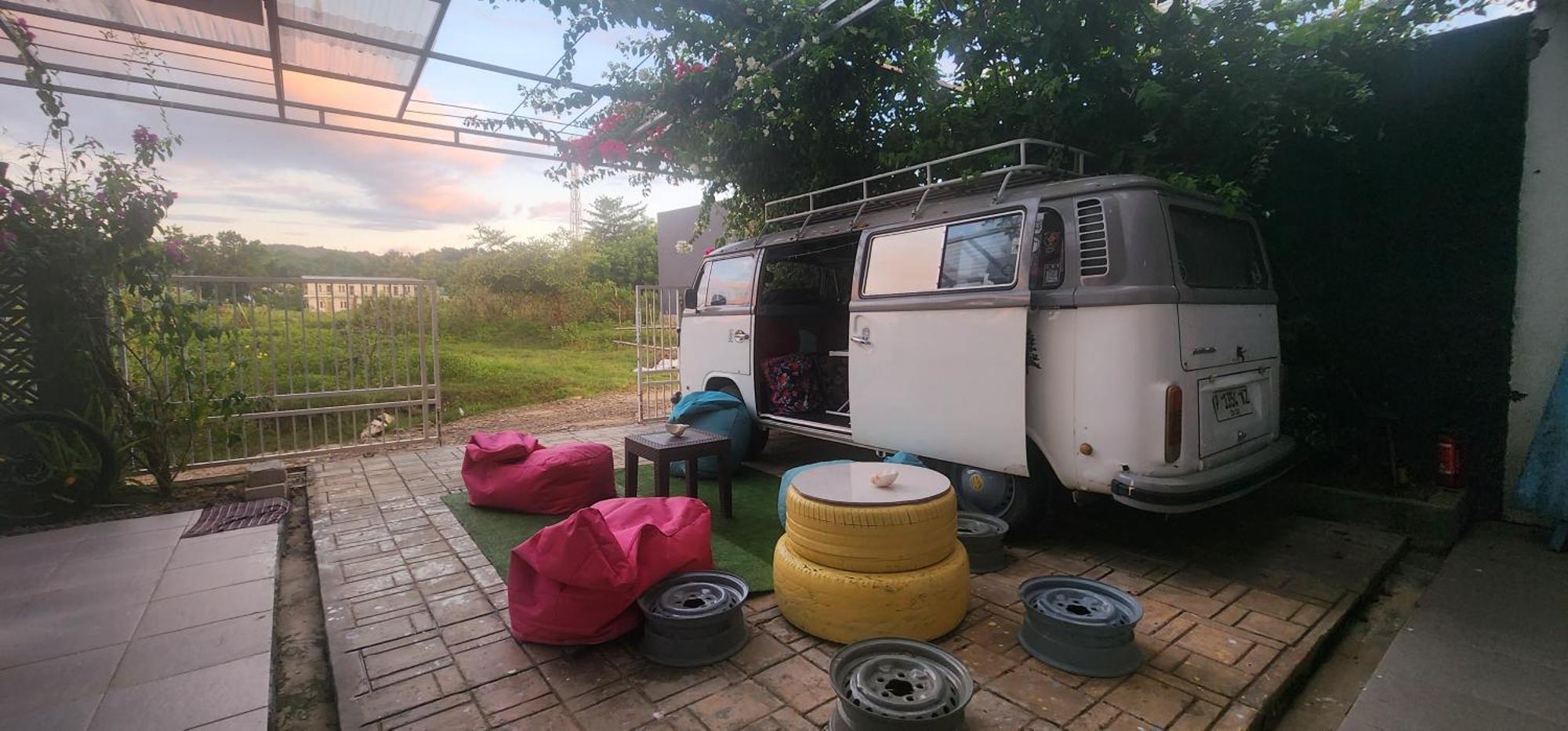 D'Flora Homestay 纳闽巴霍 外观 照片