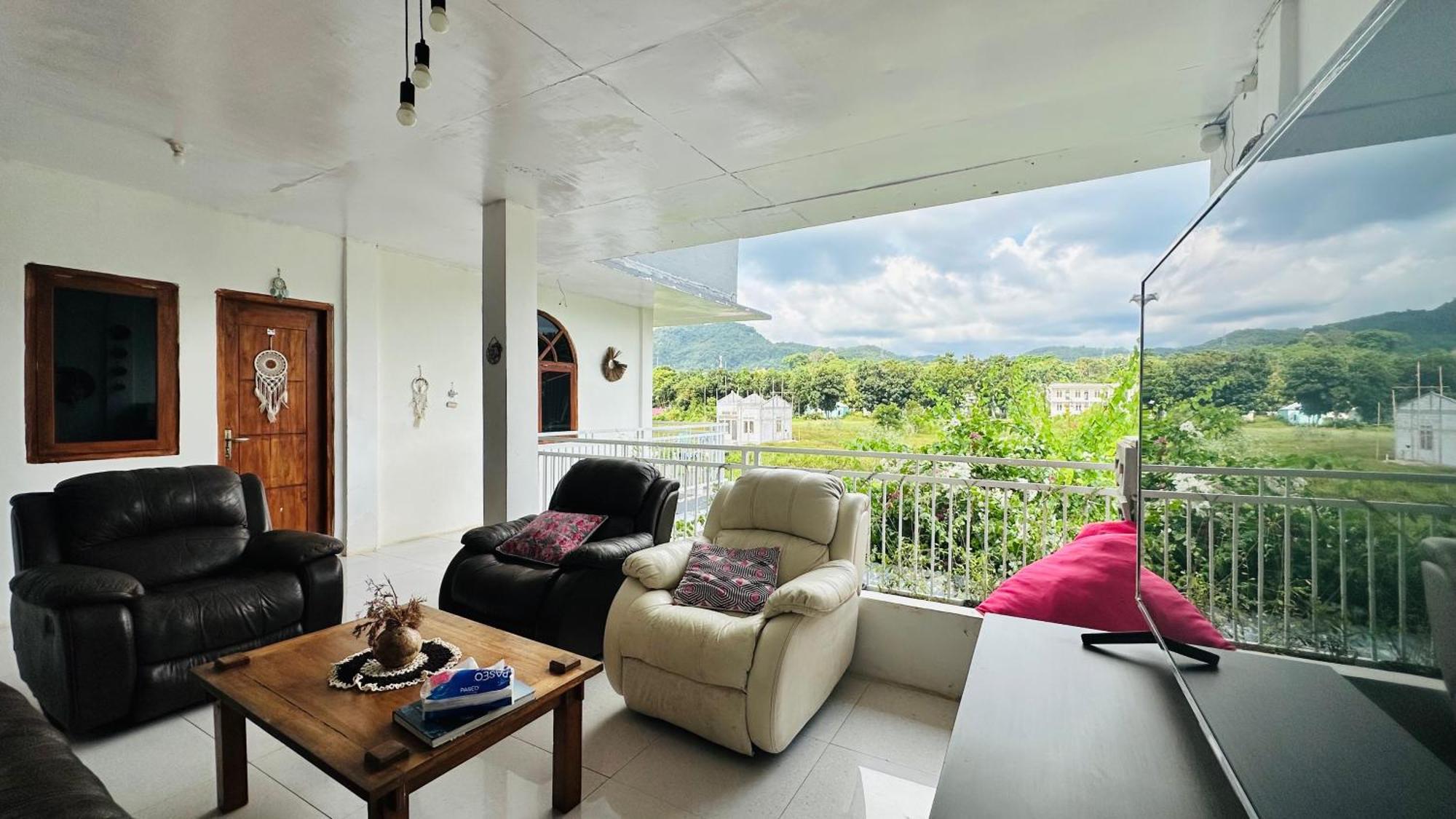 D'Flora Homestay 纳闽巴霍 外观 照片